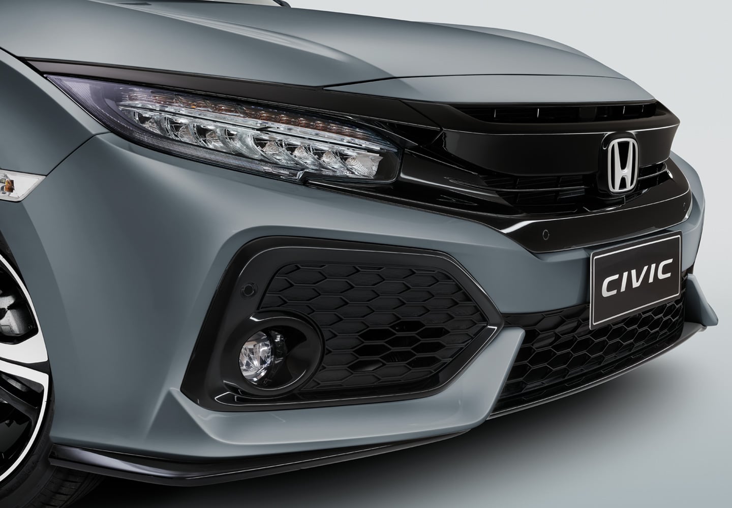 PIANO BLACK GRILLE